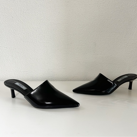 Prada Black Leather Kitten Heel Mules Pointed Toe Logo Size EU 36.5 - Picture 2 of 12